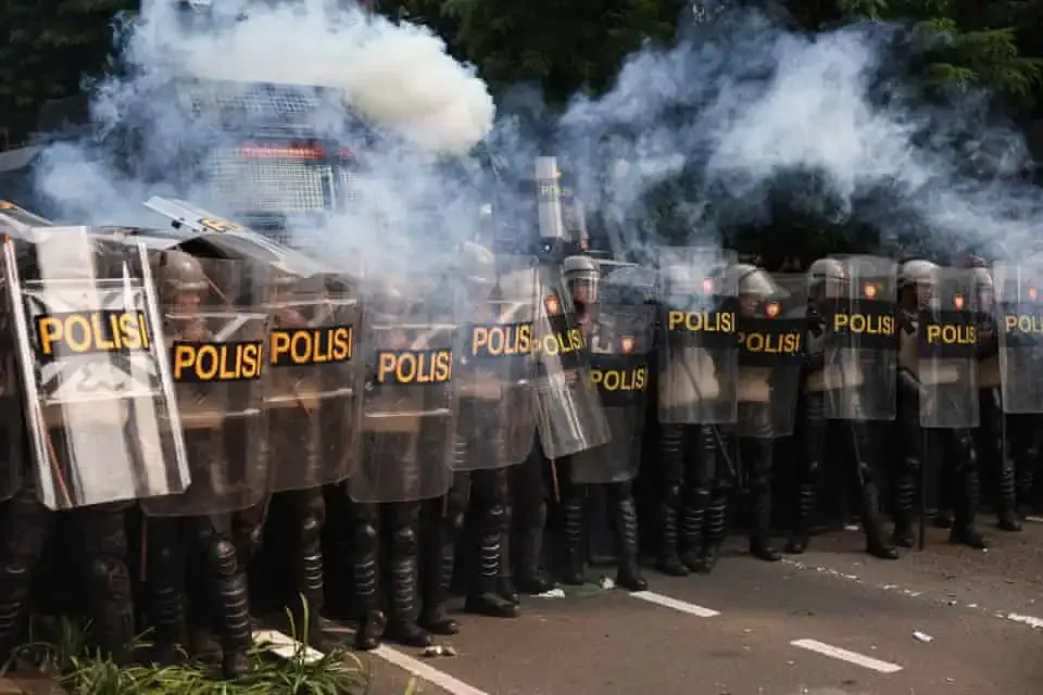 barisan Polisi di demo DPR